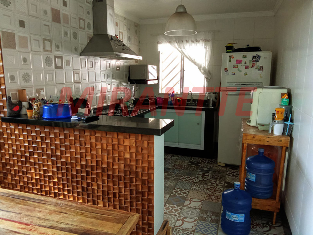 Sobrado de 225m² com 3 quartos em Jardim Peri