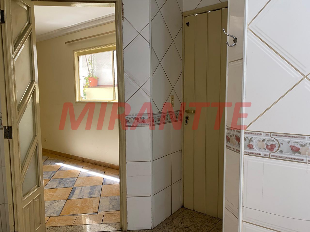 Casa terrea de 193m² com 3 quartos em Santana