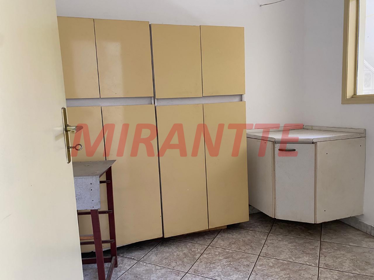 Casa terrea de 193m² com 3 quartos em Santana