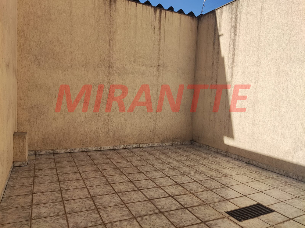 Sobrado de 196m² com 3 quartos em Vila Mazzei
