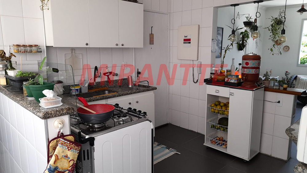 Apartamento com 3 quartos em Itarare