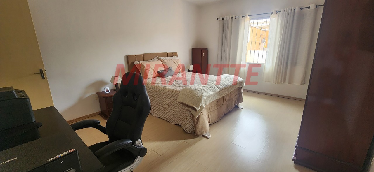 Sobrado de 160m² com 3 quartos em Vila Leonor