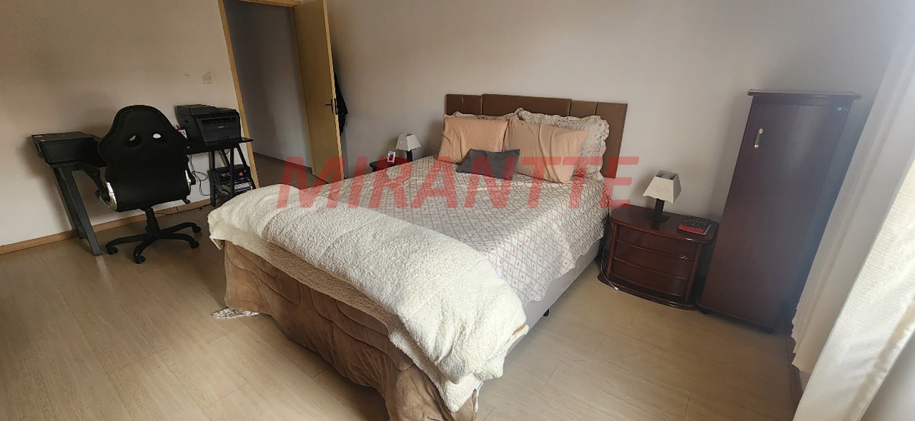 Sobrado de 160m² com 3 quartos em Vila Leonor