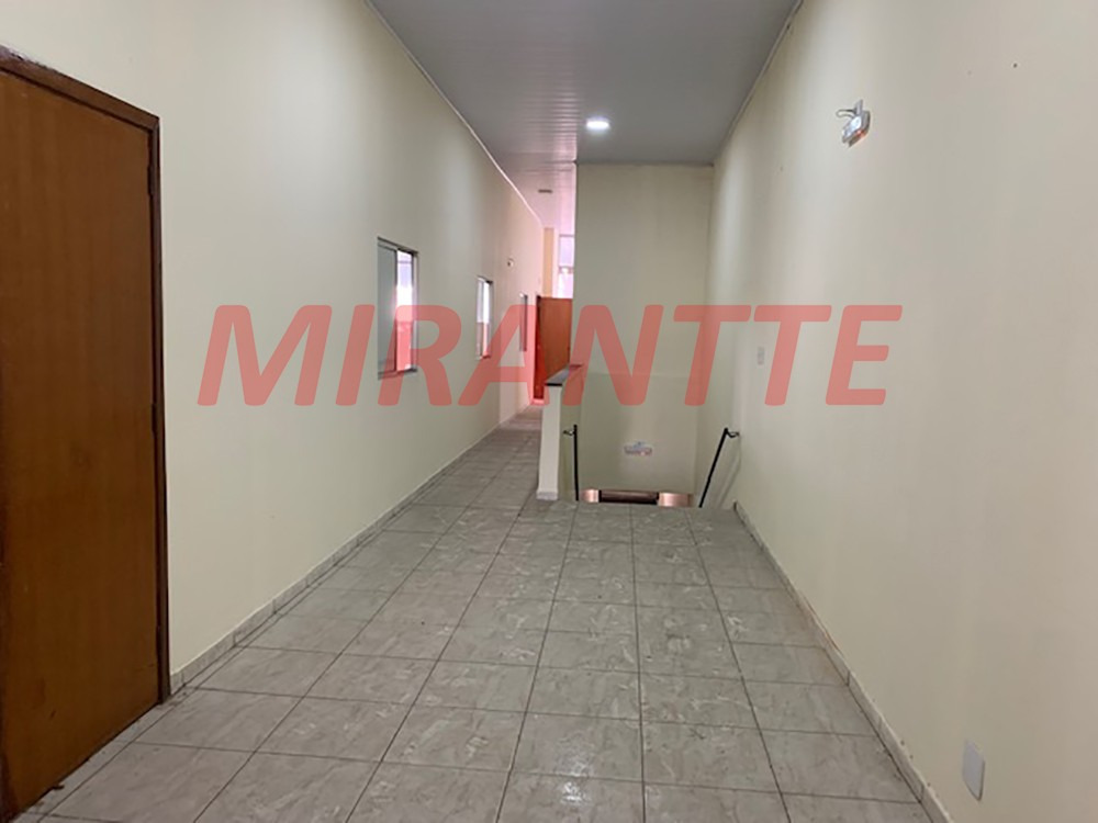 Comercial de 600m² em Luz