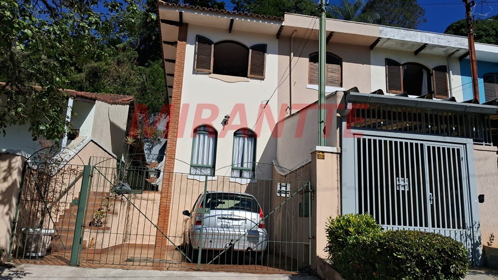 Sobrado de 82.8m² com 2 quartos em Tremembe