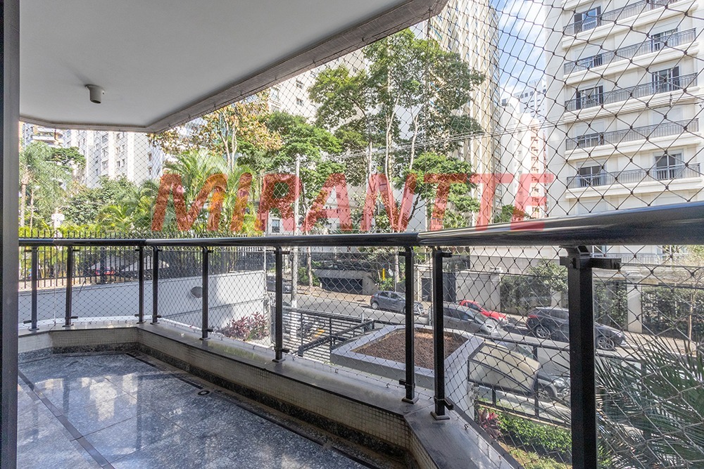 Apartamento de 200m² com 3 quartos em Santa Cecilia