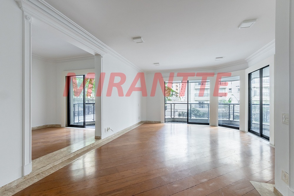 Apartamento de 200m² com 3 quartos em Santa Cecilia