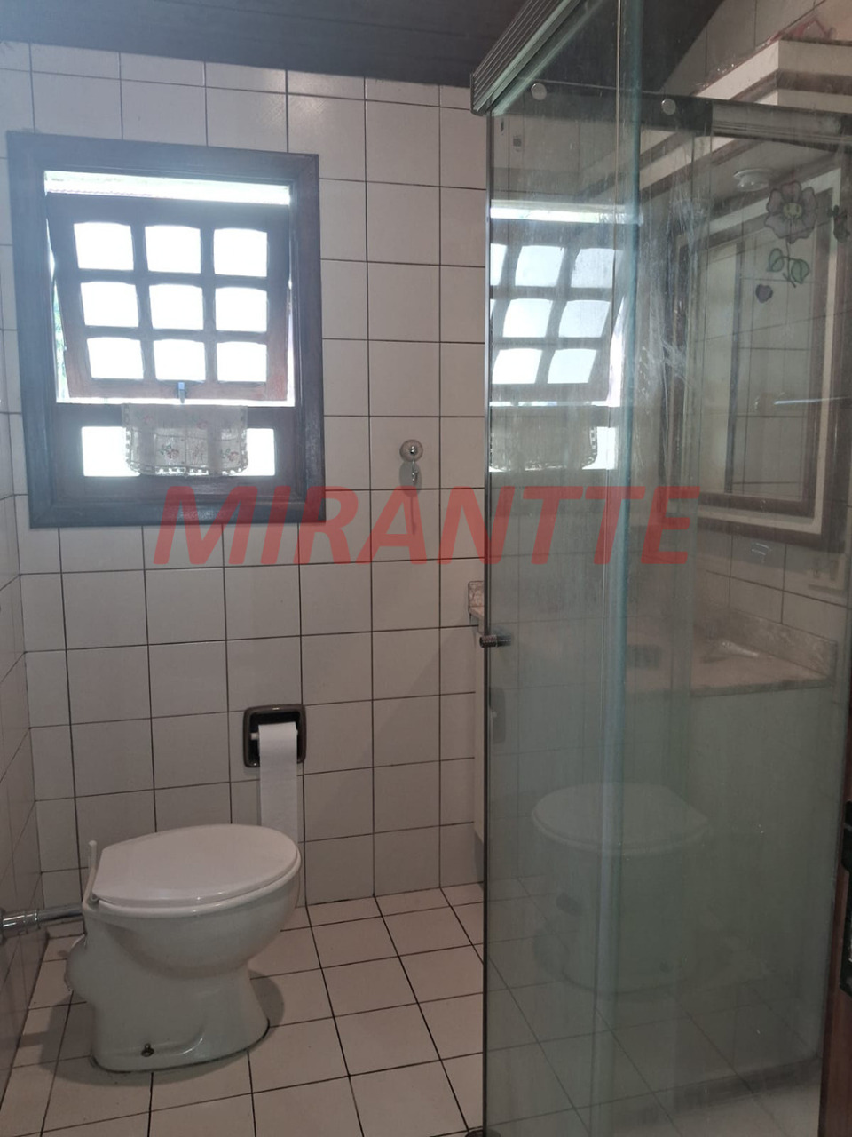 Cond. fechado de 368.27m² com 4 quartos em Jardim da Montanha