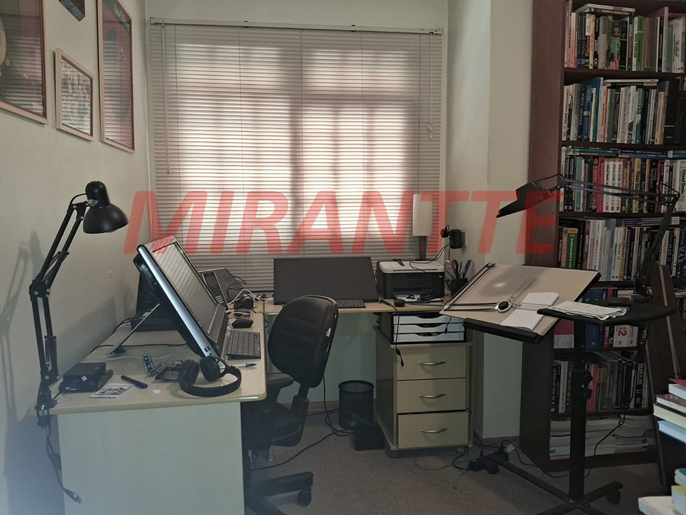 Cond. fechado de 368.27m² com 4 quartos em Jardim da Montanha
