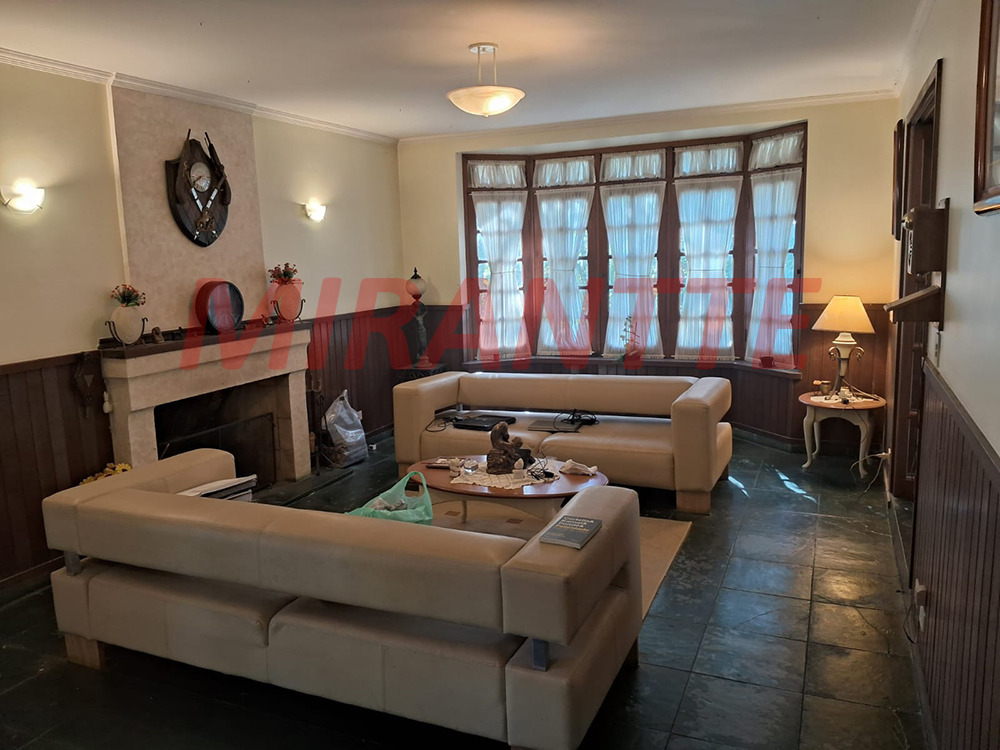 Cond. fechado de 368.27m² com 4 quartos em Jardim da Montanha