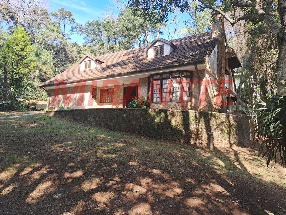Cond. fechado de 368.27m² com 4 quartos em Jardim da Montanha