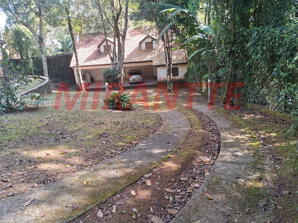 Cond. fechado de 368.27m² com 4 quartos em Jardim da Montanha