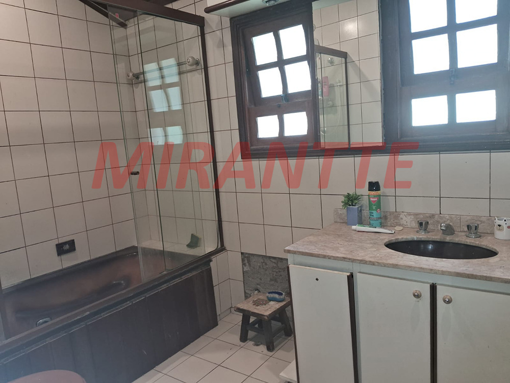 Cond. fechado de 368.27m² com 4 quartos em Jardim da Montanha