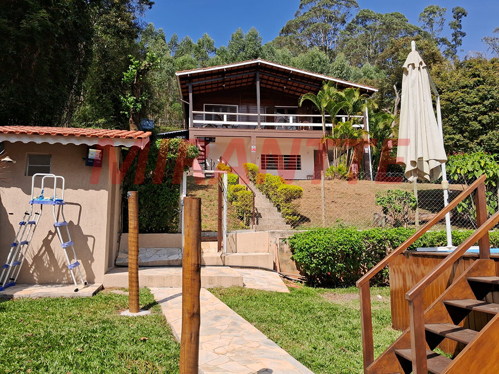 Casa terrea de 300m² com 5 quartos em Parque Itatiaia