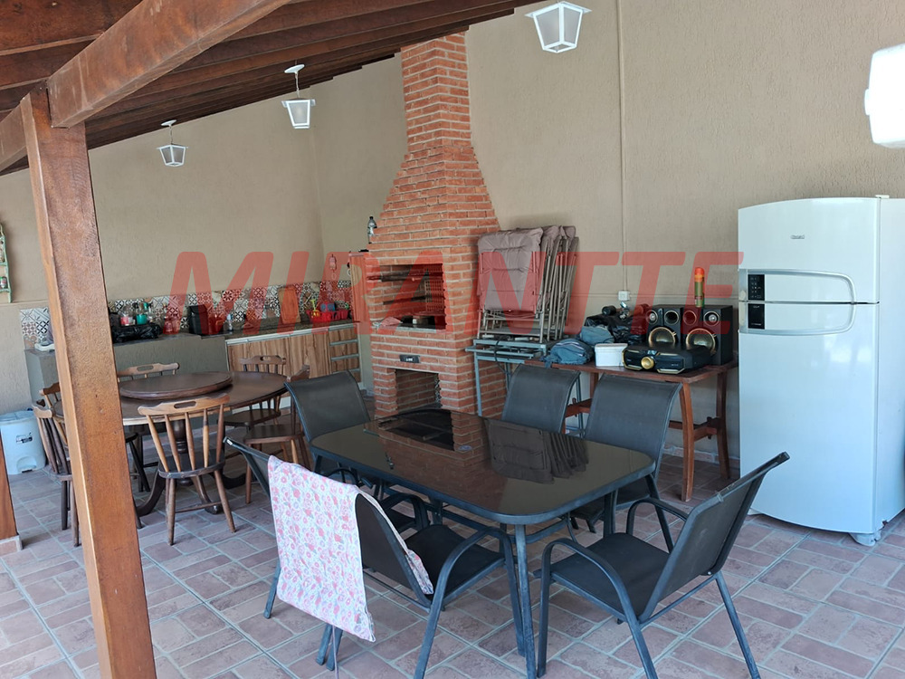 Casa terrea de 300m² com 5 quartos em Parque Itatiaia