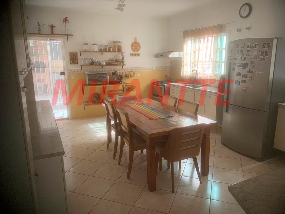 Sobrado de 180m² com 3 quartos em Vila Medeiros