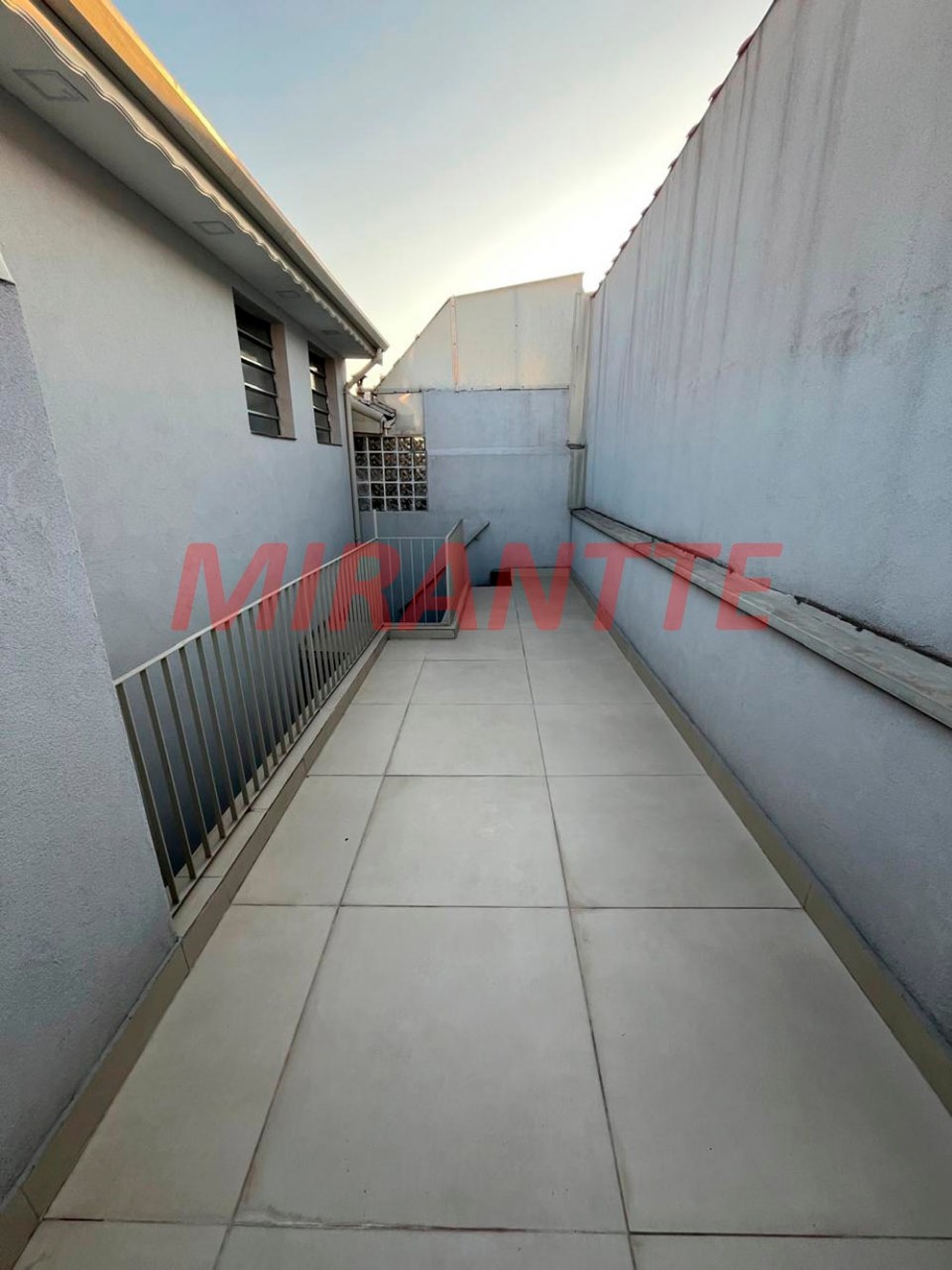 Sobrado de 100m² com 3 quartos em Água Fria