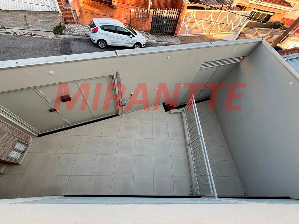 Sobrado de 100m² com 3 quartos em Água Fria
