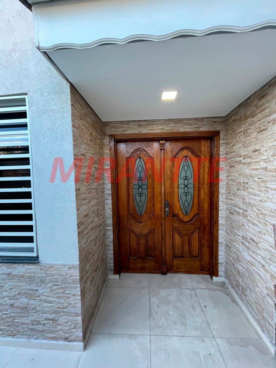 Sobrado de 100m² com 3 quartos em Água Fria