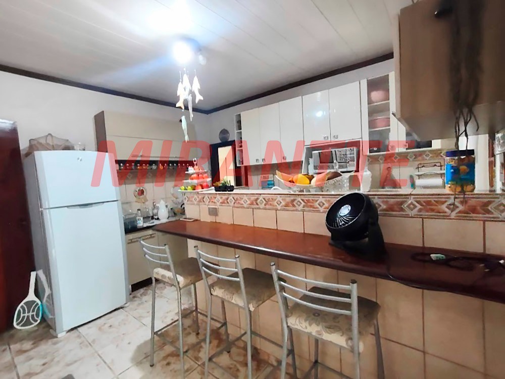 Casa terrea de 100m² com 3 quartos em Vila Santa Terezinha (Zona Norte)