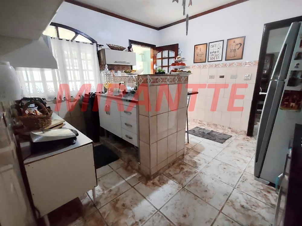 Casa terrea de 100m² com 3 quartos em Vila Santa Terezinha (Zona Norte)