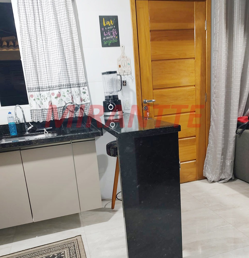 Sobrado de 54m² com 2 quartos em Vila Nivi