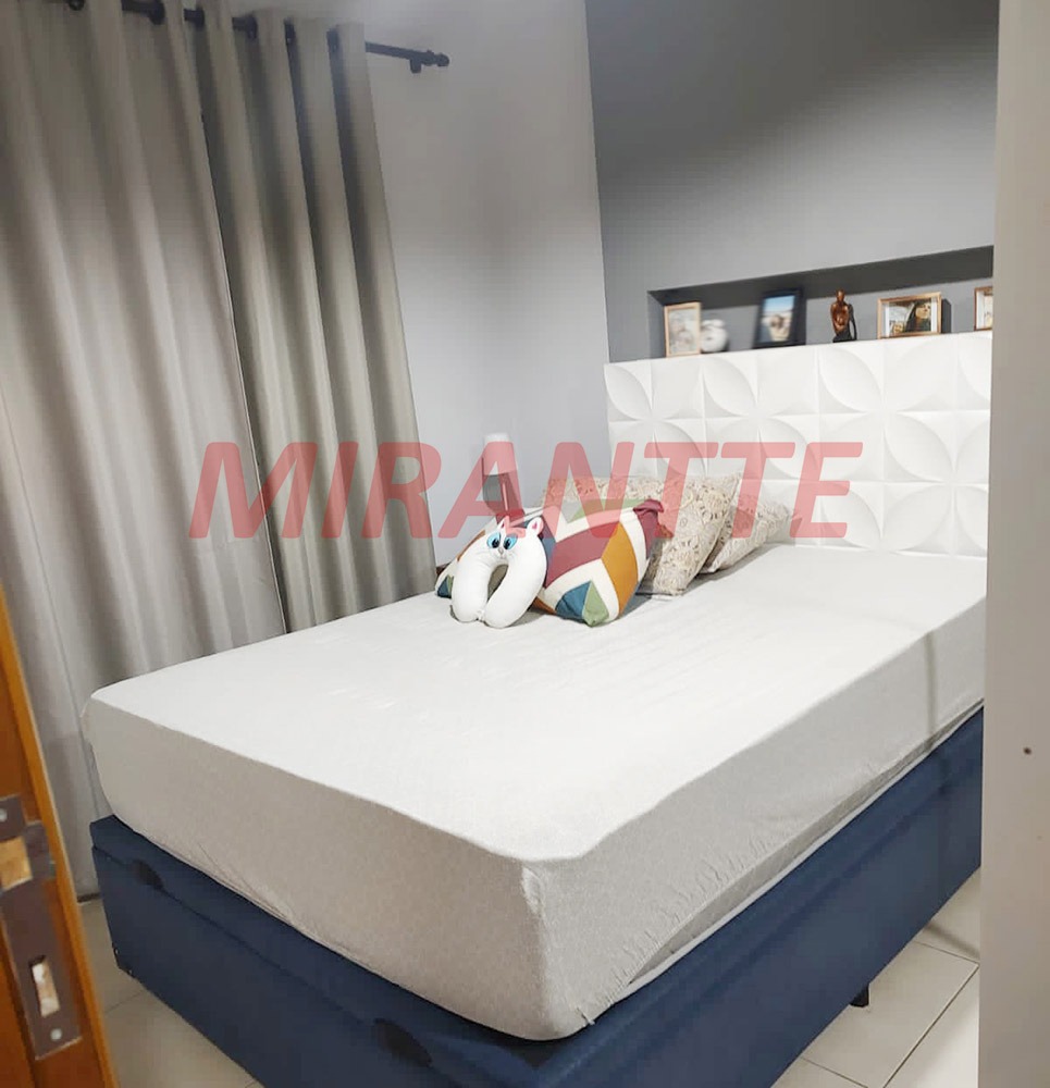 Sobrado de 54m² com 2 quartos em Vila Nivi