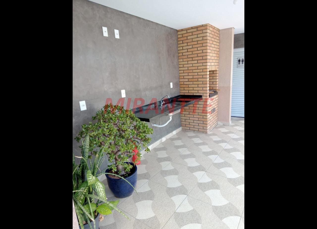 Apartamento de 44m² com 2 quartos em Vila Guaca