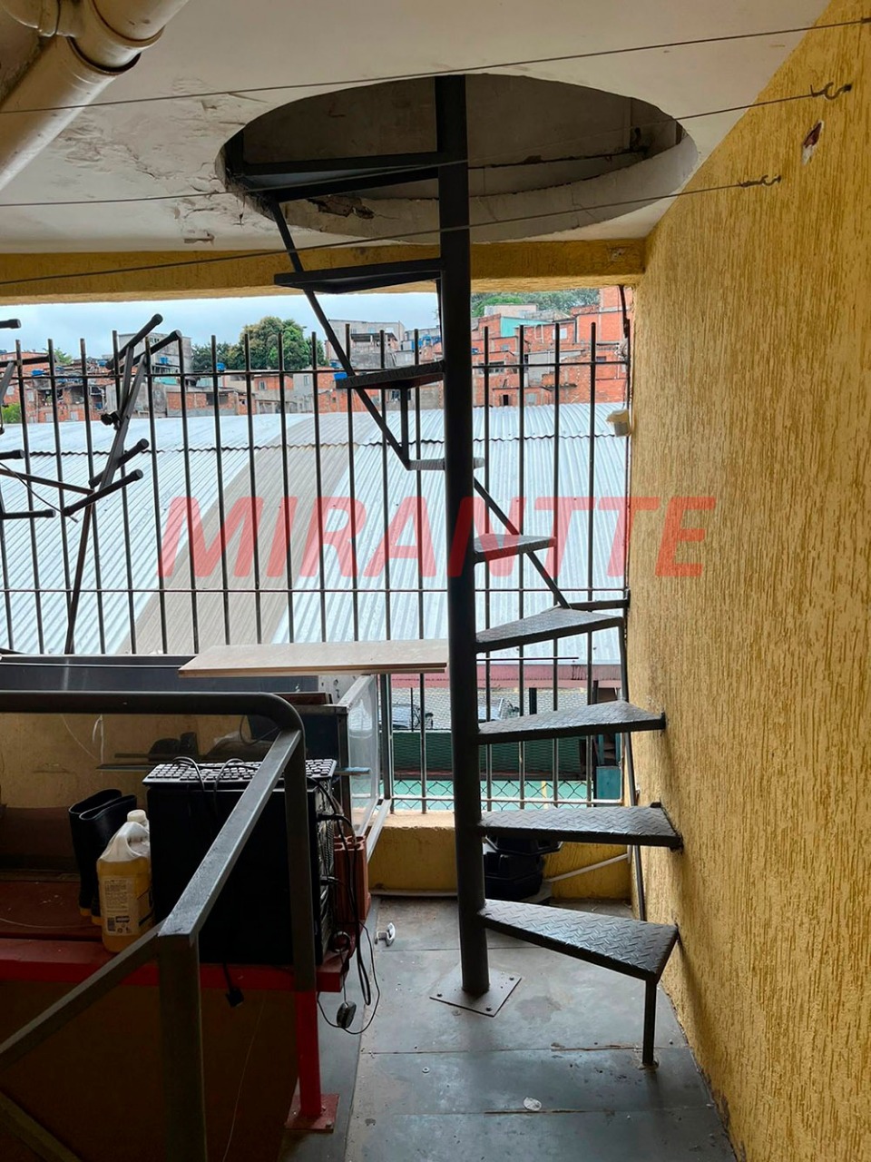 Comercial de 235m² em Vila Nova Cachoeirinha