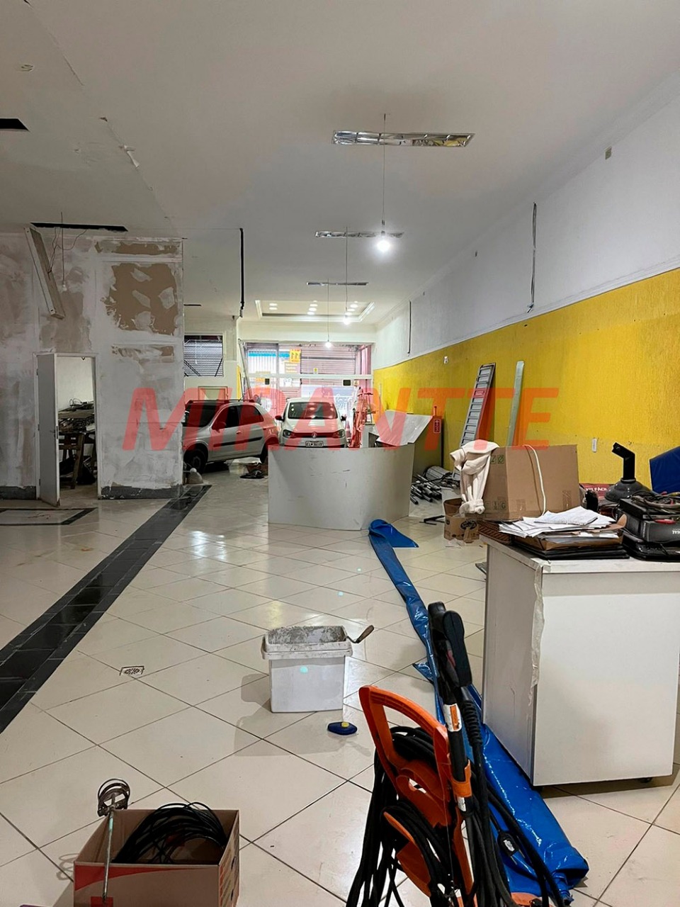 Comercial de 235m² em Vila Nova Cachoeirinha