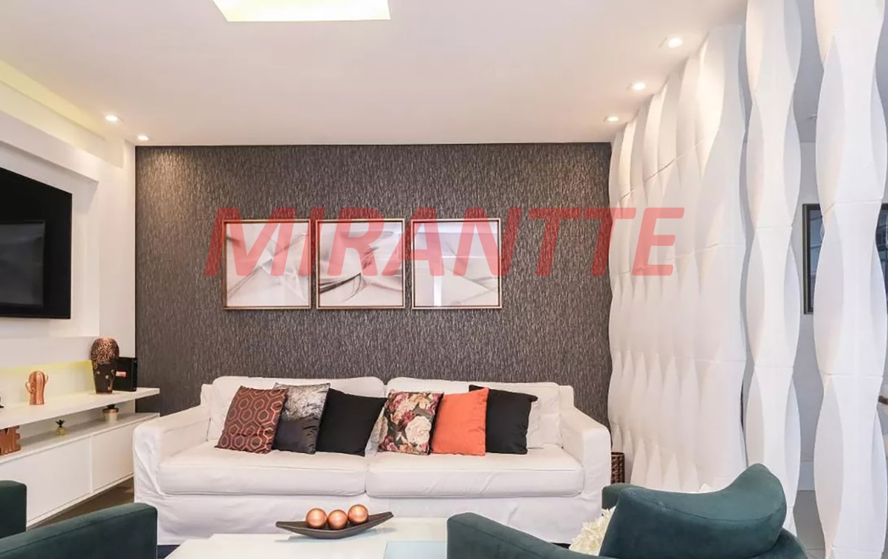 Sobrado de 160m² com 4 quartos em Conjunto Residencial Santa Terezinha