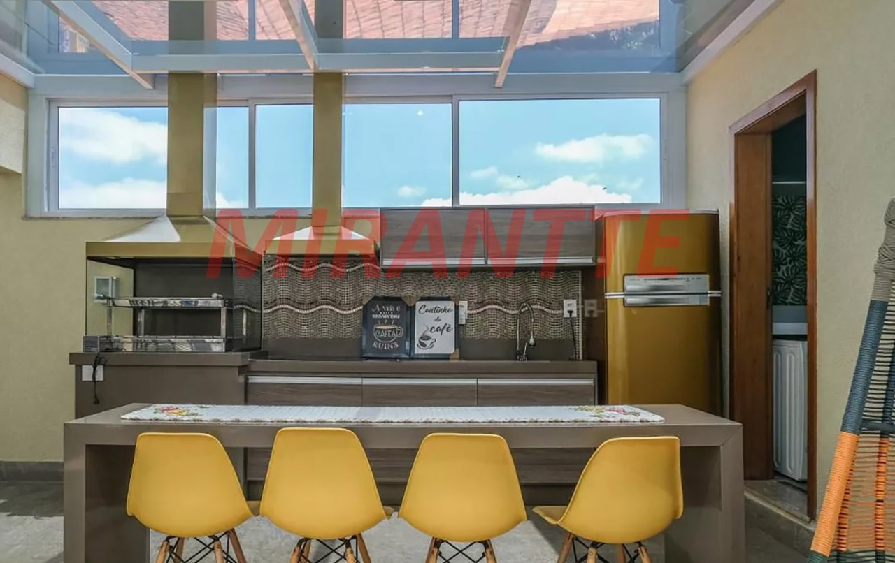 Sobrado de 160m² com 4 quartos em Conjunto Residencial Santa Terezinha