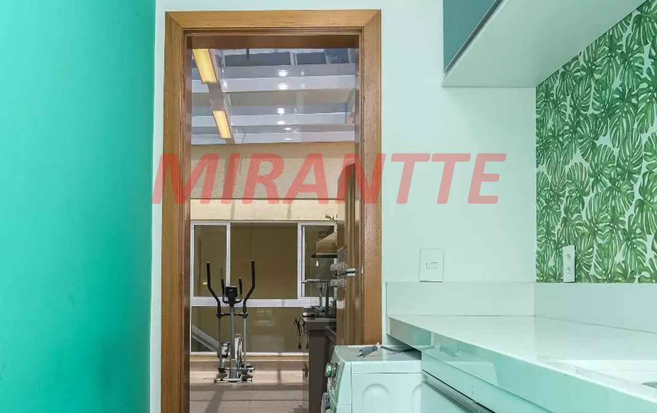 Sobrado de 160m² com 4 quartos em Conjunto Residencial Santa Terezinha