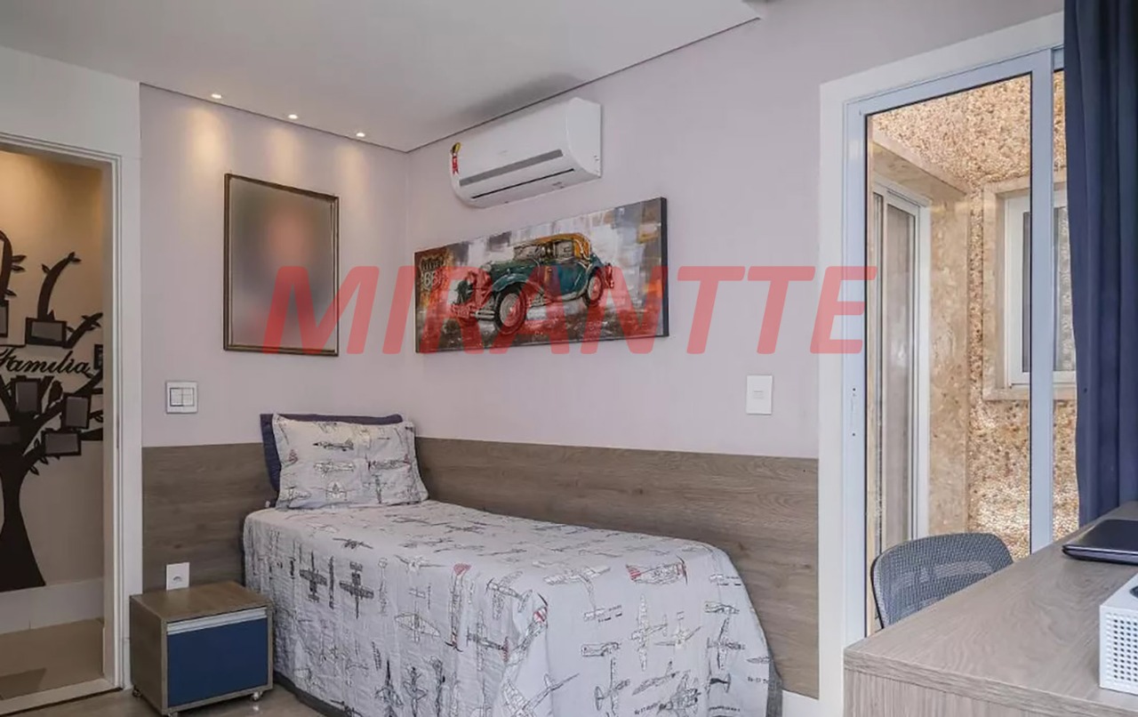 Sobrado de 160m² com 4 quartos em Conjunto Residencial Santa Terezinha