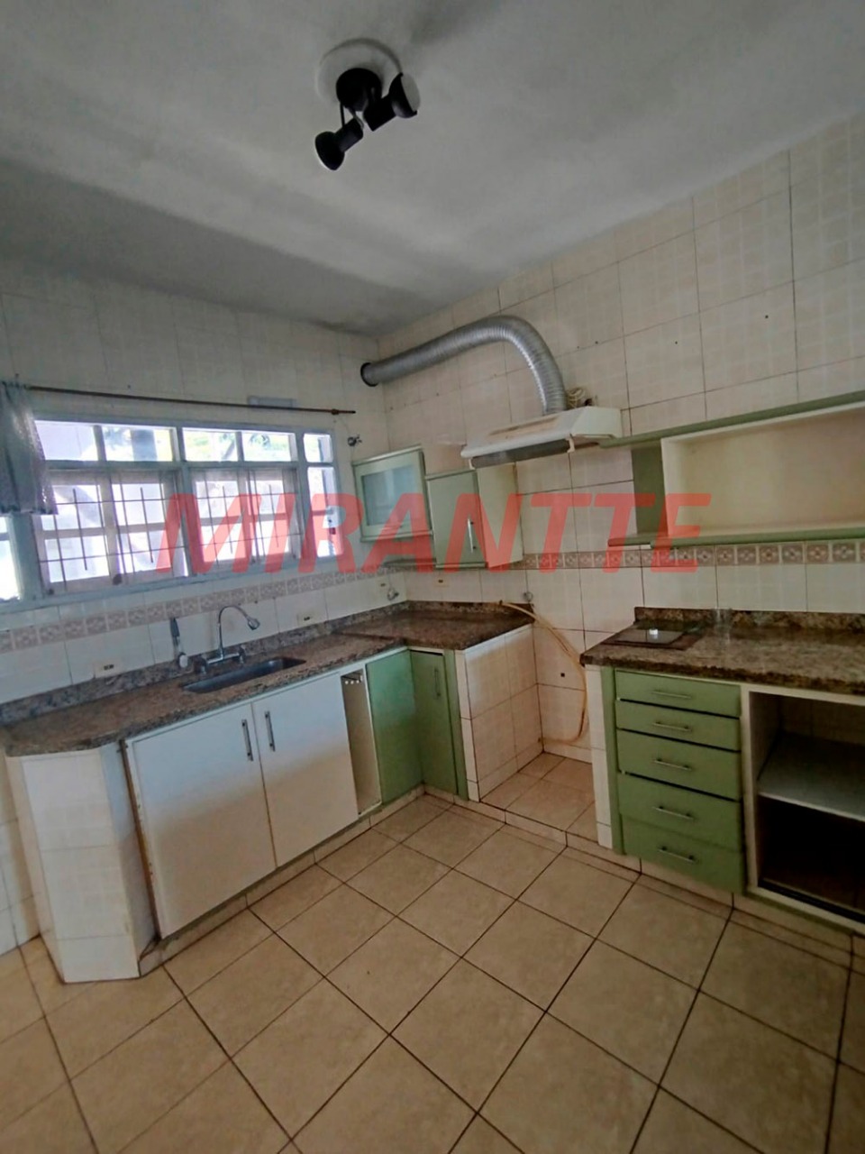 Casa terrea de 221.5m² com 3 quartos em parque cerros verdes