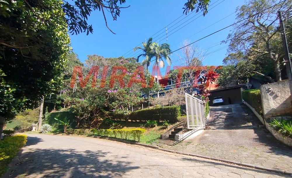 Casa terrea de 221.5m² com 3 quartos em parque cerros verdes