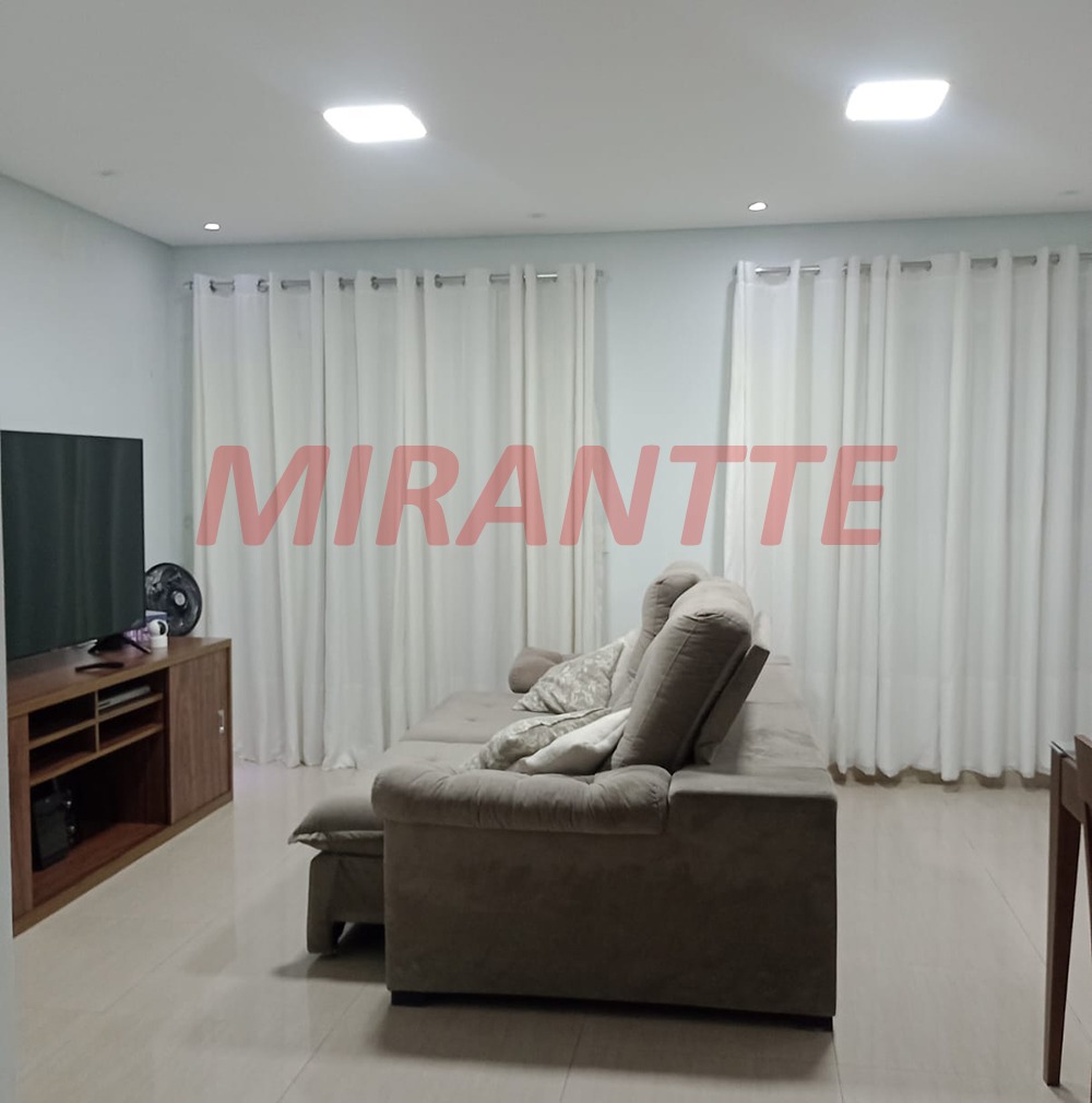 Casa terrea de 172m² com 3 quartos em Barro Branco (Zona Norte)