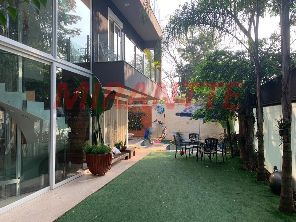 Sobrado de 700m² com 4 quartos em Jardim França