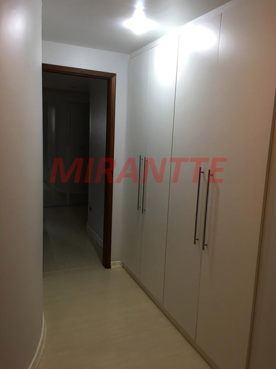 Apartamento de 220m² com 3 quartos em Santana