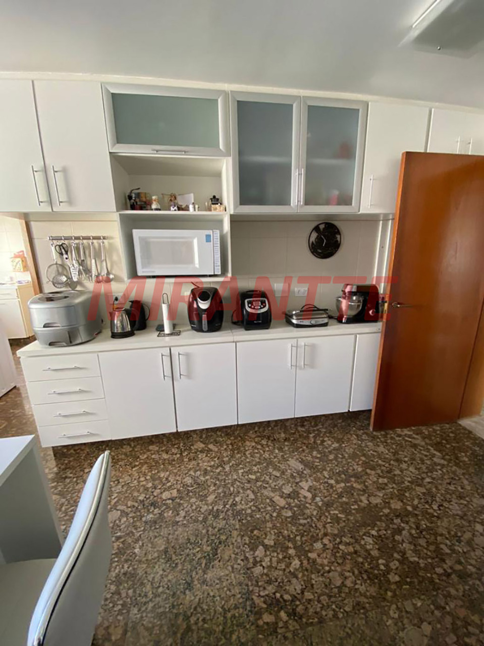 Apartamento de 220m² com 3 quartos em Santana