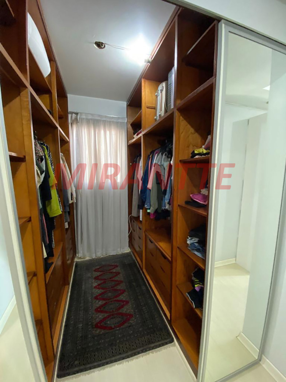 Apartamento de 220m² com 3 quartos em Santana