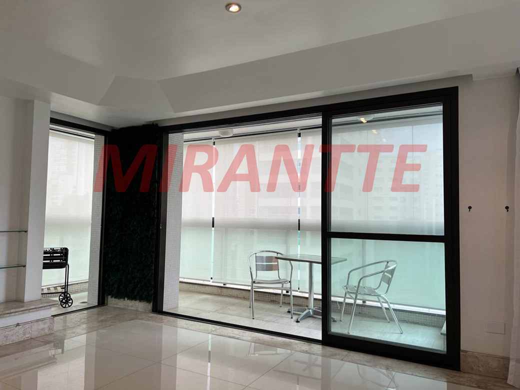Apartamento de 220m² com 3 quartos em Santana