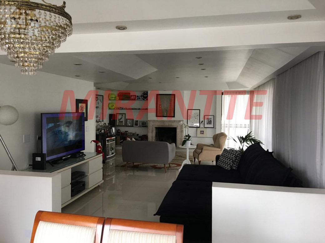 Apartamento de 220m² com 3 quartos em Santana