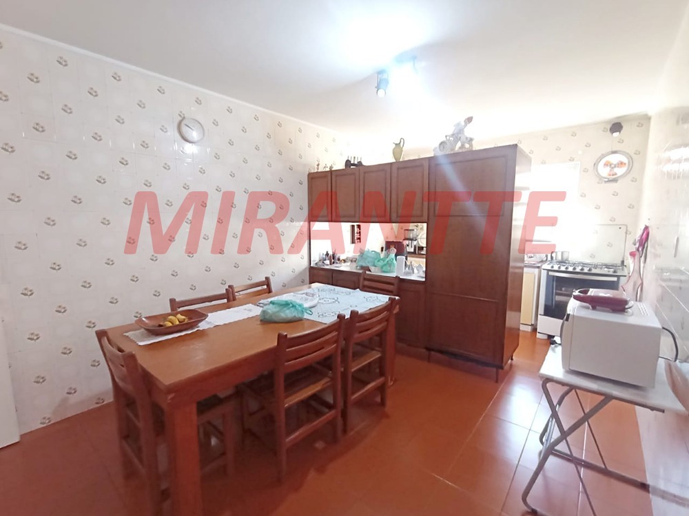 Sobrado de 219m² com 3 quartos em Vila Paiva