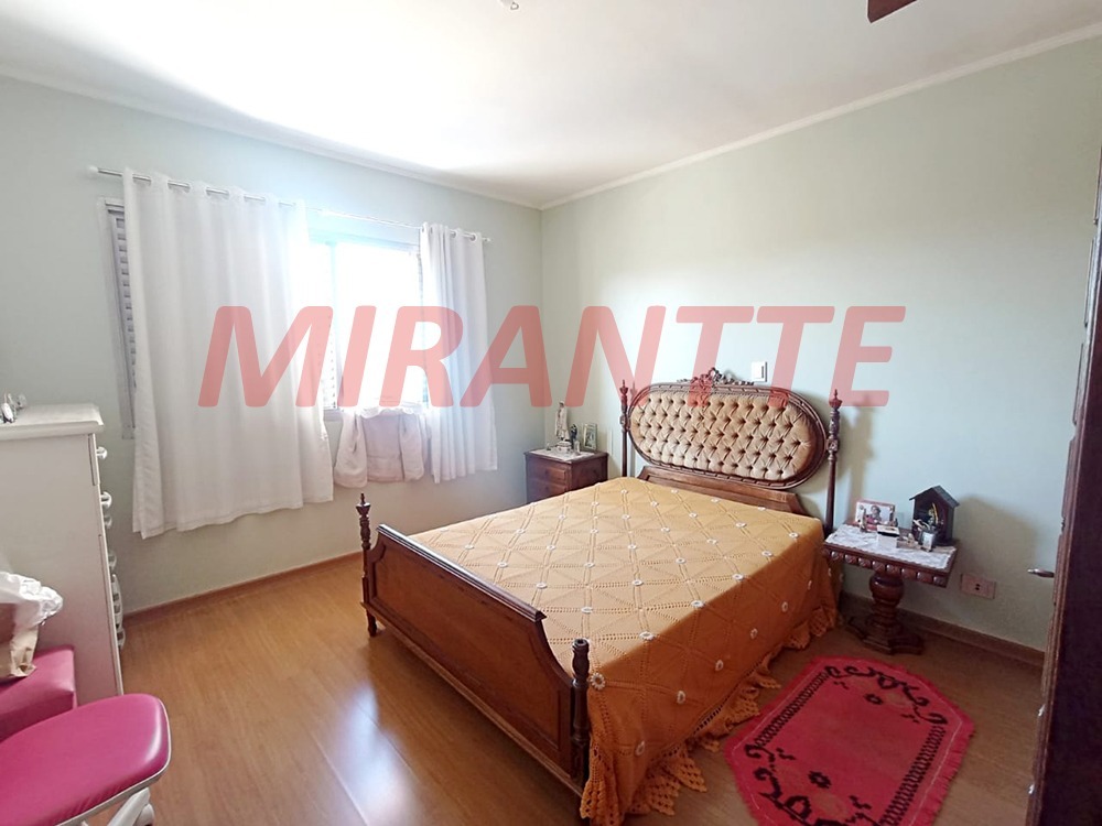 Sobrado de 219m² com 3 quartos em Vila Paiva