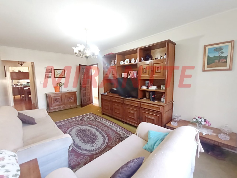 Sobrado de 219m² com 3 quartos em Vila Paiva