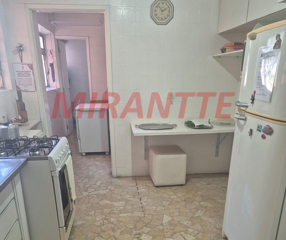 Apartamento de 95m² com 2 quartos em Água Fria
