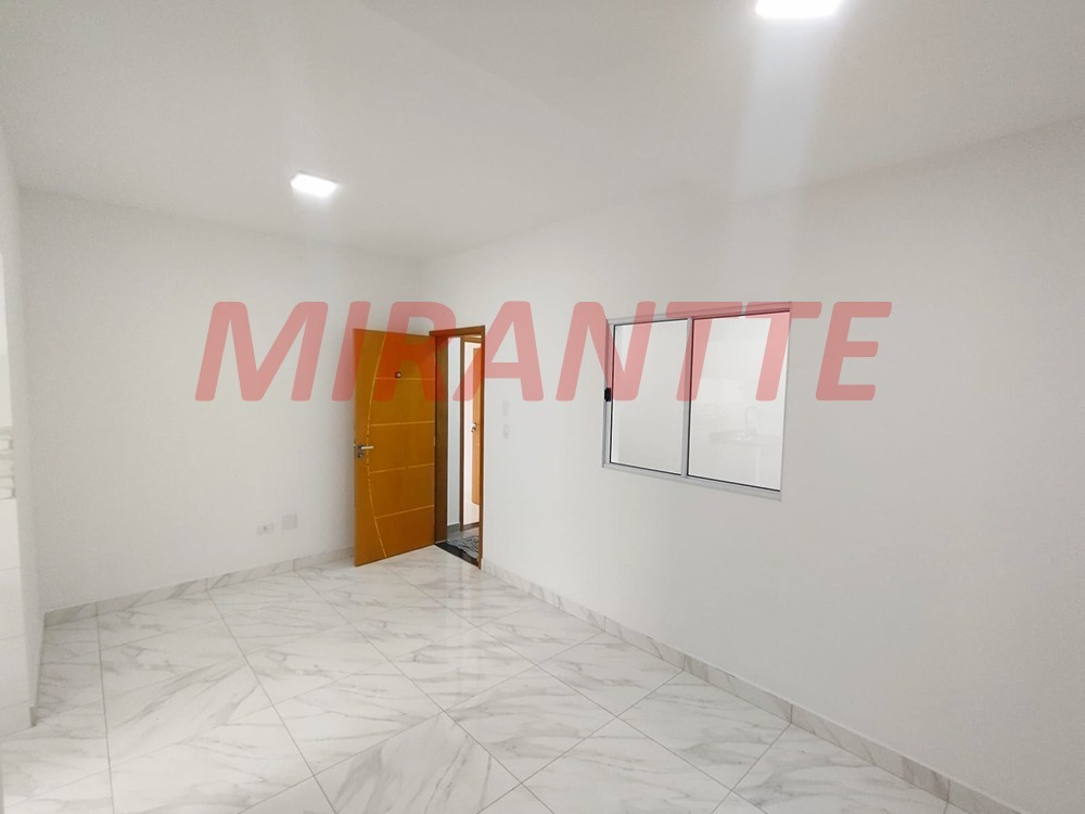 Apartamento de 48m² com 2 quartos em Vila Gustavo