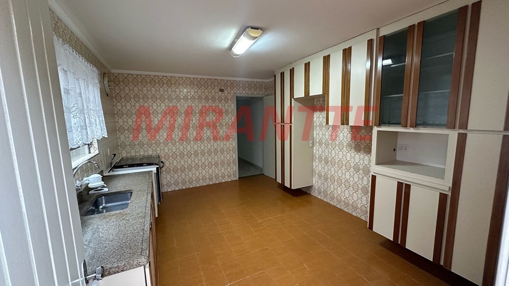 Sobrado de 130m² com 3 quartos em Vila Guaca