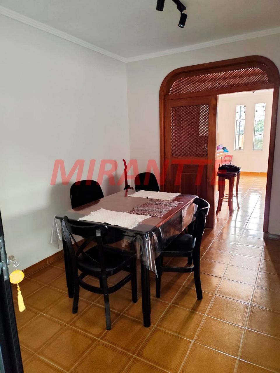 Casa terrea de 880m² com 3 quartos em Água Fria